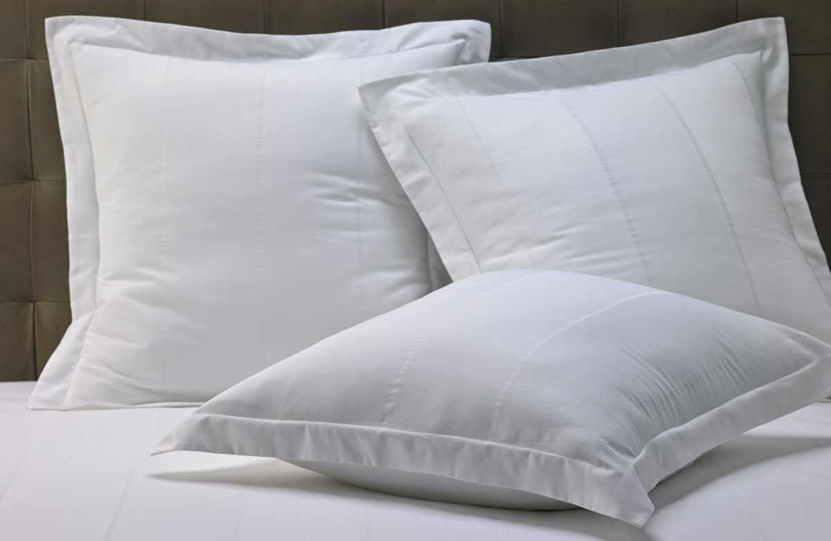Buy Luxury Hotel Bedding from Marriott Hotels - Platinum Stitch Bed &  Bedding Set