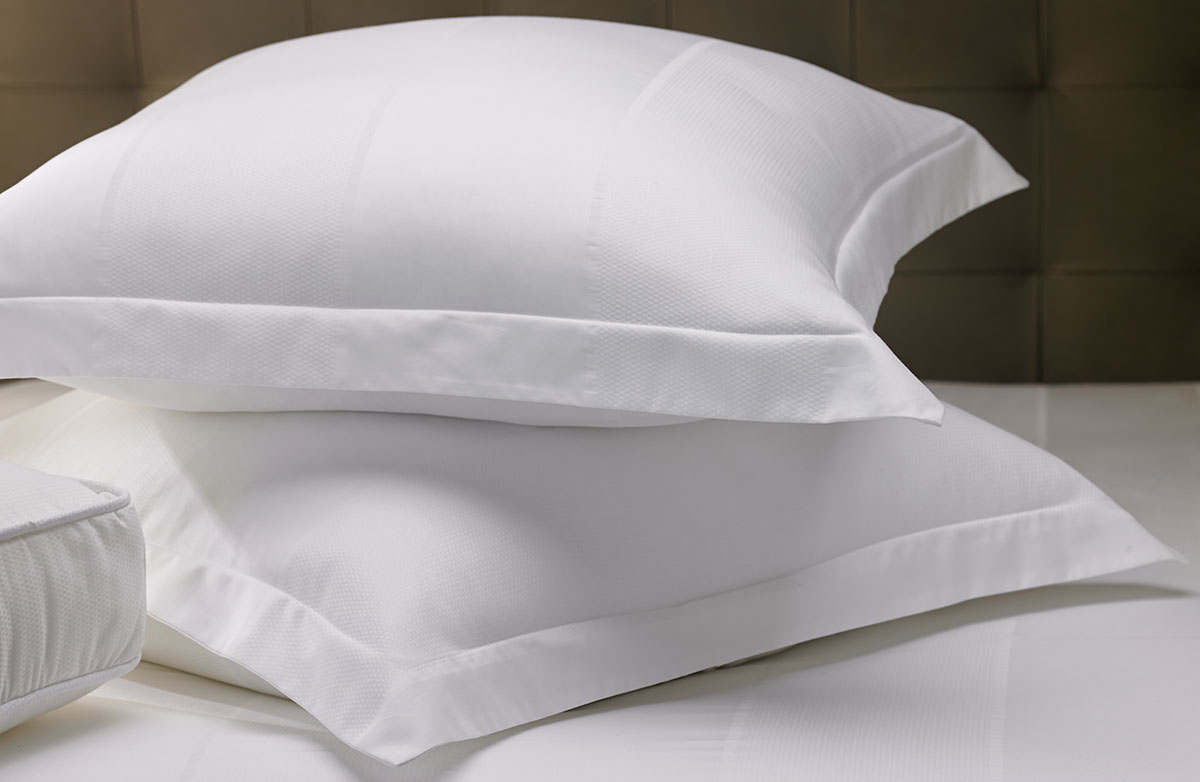 Continental Euro Square Pillows Pair 65cm x 65cm 26 x 26 Luxury Hotel  Quality