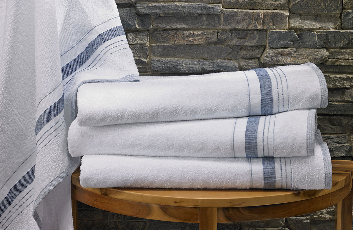 Buy Luxury Hotel Bedding from Marriott Hotels - Pool Towel